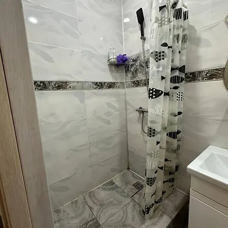 в центрі, біля жд, одеський дворик Apartment Odesa